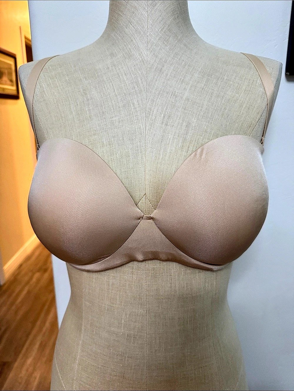 Skims Ultimate Push upStrapless Bra with straps in Tan 34DD NWT